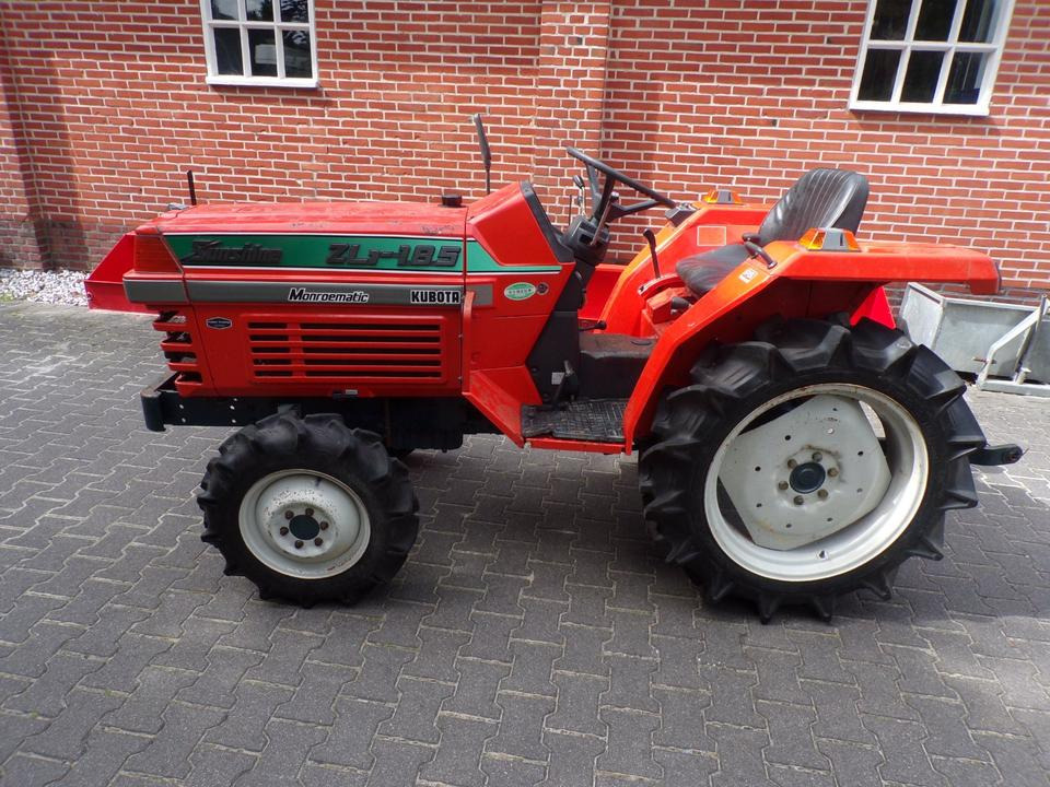 Kleintraktor Kubota ZL1-185 - Mini traktor: zdjęcie 3 Kleintraktor Kubota ZL1-185 - Mini traktor: zdjęcie 3