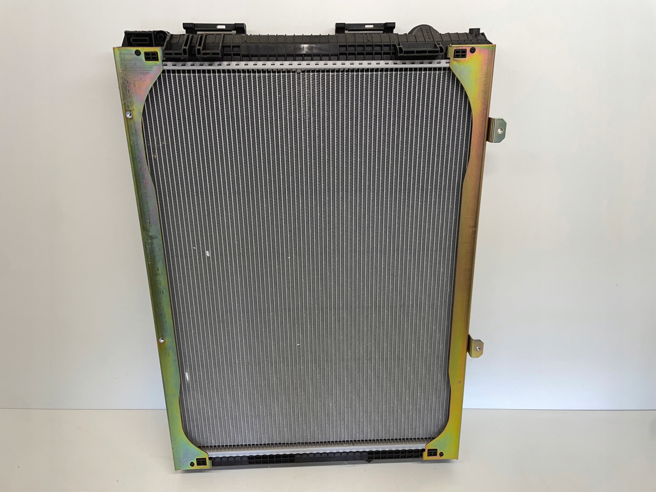 CHŁODNICA WODY MAN F2000 F 90 F 2000 F90 81061016437 - Pompa wody do Samochodów ciężarowych: zdjęcie 4 CHŁODNICA WODY MAN F2000 F 90 F 2000 F90 81061016437 - Pompa wody do Samochodów ciężarowych: zdjęcie 4