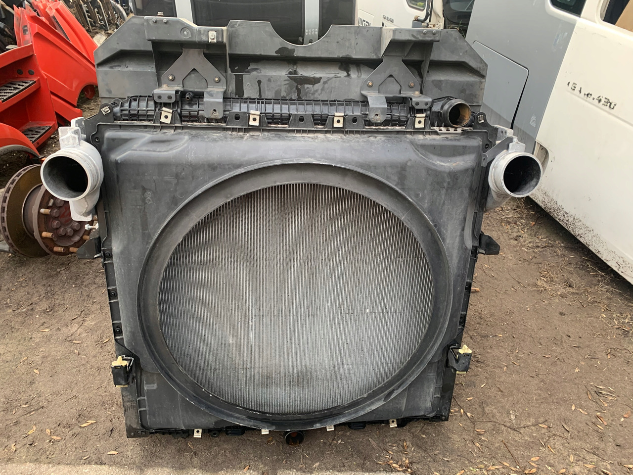 CHŁODNICA WODY POWIETRZA MERCEDES ACTROS MP4 MP 4 - Chłodnica do Samochodów ciężarowych: zdjęcie 1 CHŁODNICA WODY POWIETRZA MERCEDES ACTROS MP4 MP 4 - Chłodnica do Samochodów ciężarowych: zdjęcie 1