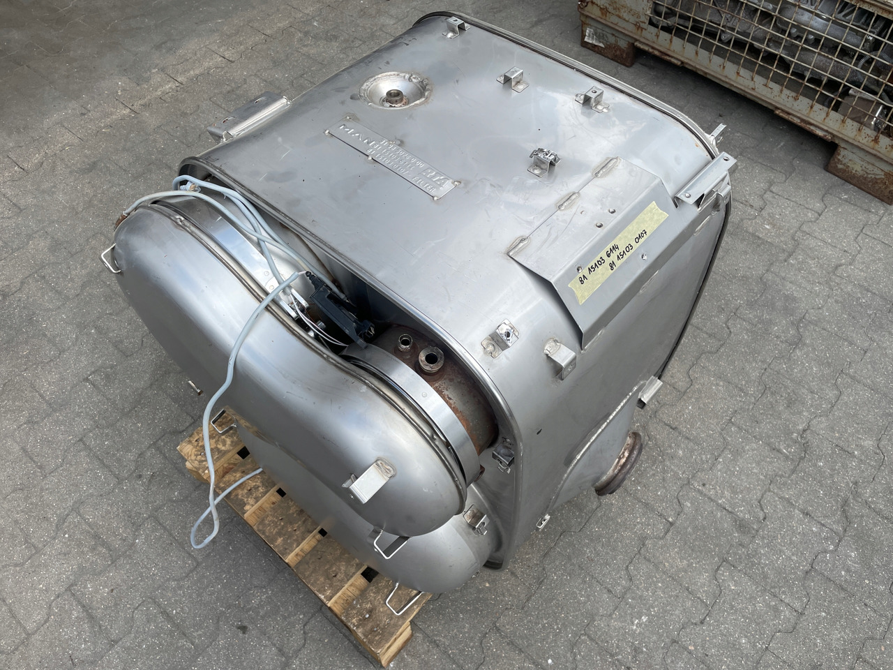 KATALIZATOR MAN TGX TGS EURO 6 DPF TŁUMIK WYDECH 81151036114 - Rura wydechowa do Samochodów ciężarowych: zdjęcie 1 KATALIZATOR MAN TGX TGS EURO 6 DPF TŁUMIK WYDECH 81151036114 - Rura wydechowa do Samochodów ciężarowych: zdjęcie 1