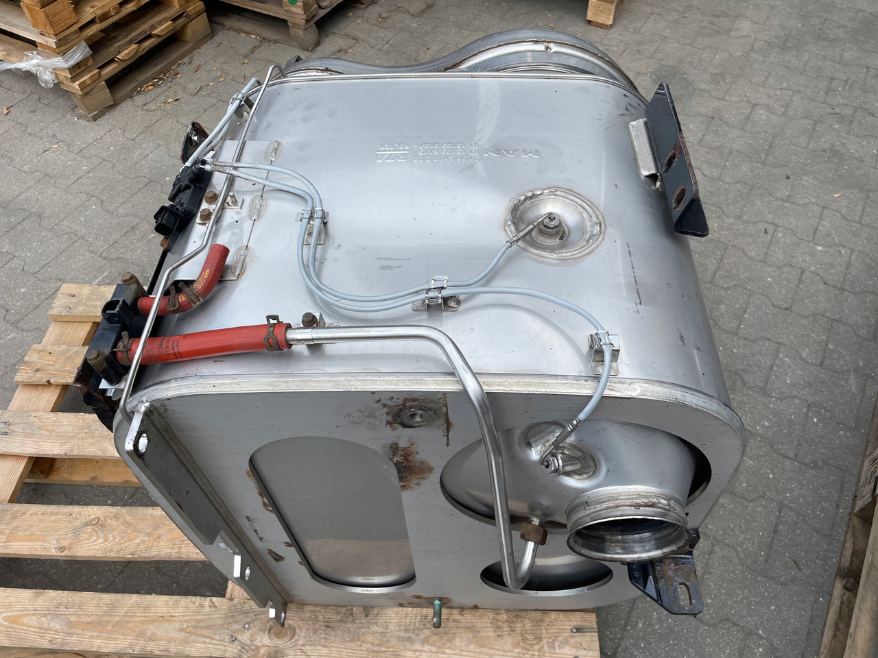 KATALIZATOR MAN TGX TGS EURO 6 DPF TŁUMIK WYDECH 81151036115 - Rura wydechowa do Samochodów ciężarowych: zdjęcie 4 KATALIZATOR MAN TGX TGS EURO 6 DPF TŁUMIK WYDECH 81151036115 - Rura wydechowa do Samochodów ciężarowych: zdjęcie 4