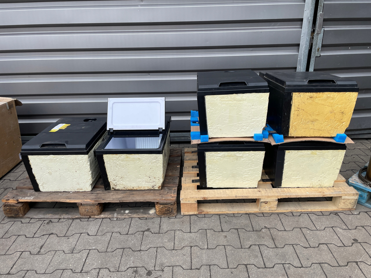 LODÓWKA RENAULT GAMA T RANGE C KABINA HIGH - Kabina i wnętrze do Samochodów ciężarowych: zdjęcie 2 LODÓWKA RENAULT GAMA T RANGE C KABINA HIGH - Kabina i wnętrze do Samochodów ciężarowych: zdjęcie 2