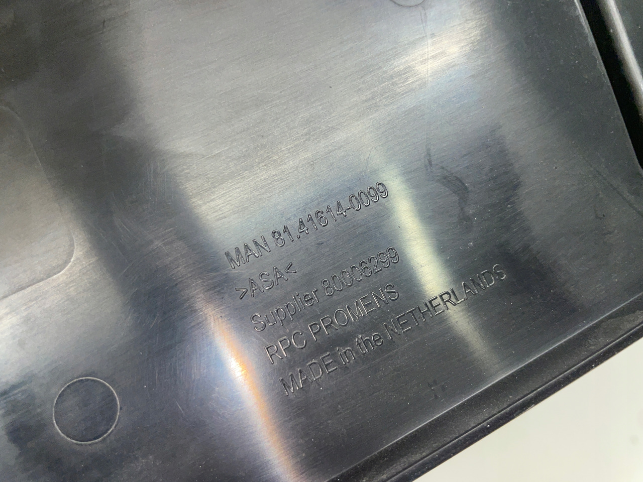 NAKŁADKA ZDERZAKA STOPIEŃ MAN TGX3 TG3 TGX 3 81416140099 - Zderzak do Samochodów ciężarowych: zdjęcie 3 NAKŁADKA ZDERZAKA STOPIEŃ MAN TGX3 TG3 TGX 3 81416140099 - Zderzak do Samochodów ciężarowych: zdjęcie 3