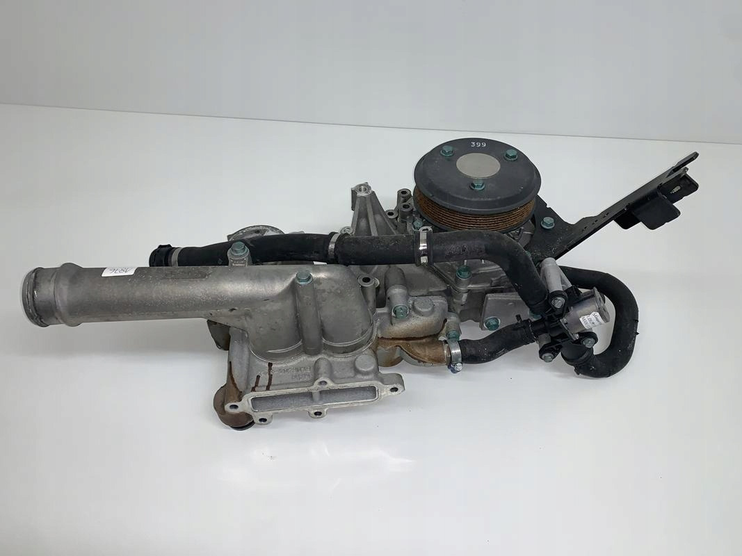 OBUDOWA POMPY WODY MAN TGX TGS EURO 6 D2676 - Pompa wody do Samochodów ciężarowych: zdjęcie 3 OBUDOWA POMPY WODY MAN TGX TGS EURO 6 D2676 - Pompa wody do Samochodów ciężarowych: zdjęcie 3