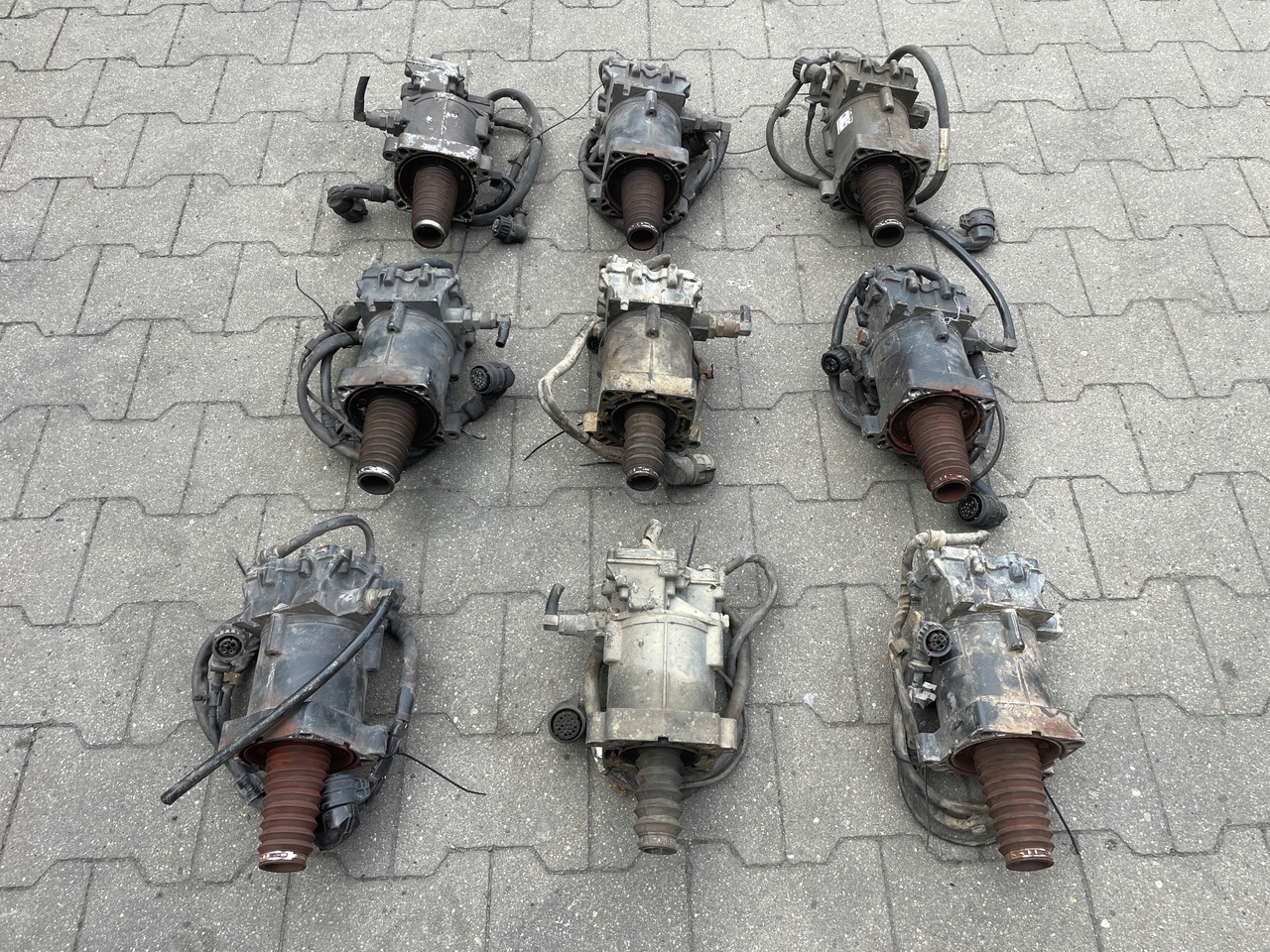 WYSPRZĘGLIK SKRZYNI MAN TGX TGS TGA AUTOMAT K013727 - Cylinder sprzęgła do Samochodów ciężarowych: zdjęcie 2 WYSPRZĘGLIK SKRZYNI MAN TGX TGS TGA AUTOMAT K013727 - Cylinder sprzęgła do Samochodów ciężarowych: zdjęcie 2