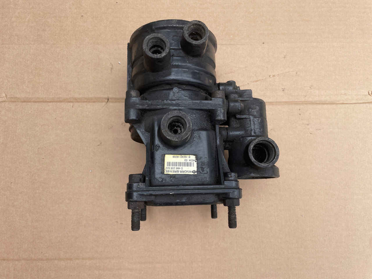 ZAWÓR PRZYCZEPY EBS MAN TGX TGS TGA 0486205022 81523016206 - Zawór hamulcowy: zdjęcie 1 ZAWÓR PRZYCZEPY EBS MAN TGX TGS TGA 0486205022 81523016206 - Zawór hamulcowy: zdjęcie 1