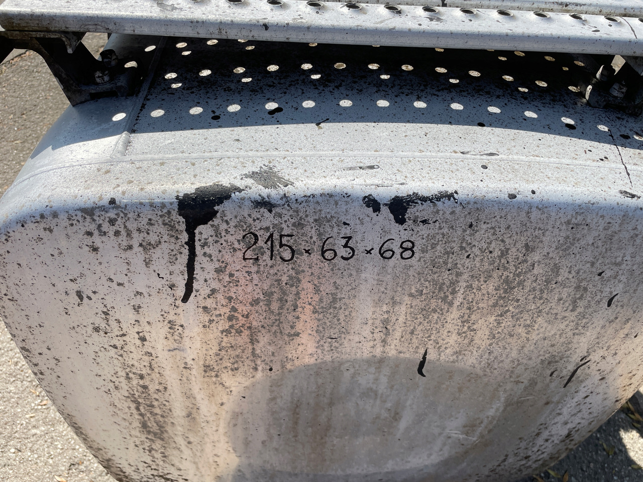 ZBIORNIK PALIWA 780 L MAN TGA TGX TGS 81122015670 - Zbiornik paliwa do Samochodów ciężarowych: zdjęcie 5 ZBIORNIK PALIWA 780 L MAN TGA TGX TGS 81122015670 - Zbiornik paliwa do Samochodów ciężarowych: zdjęcie 5