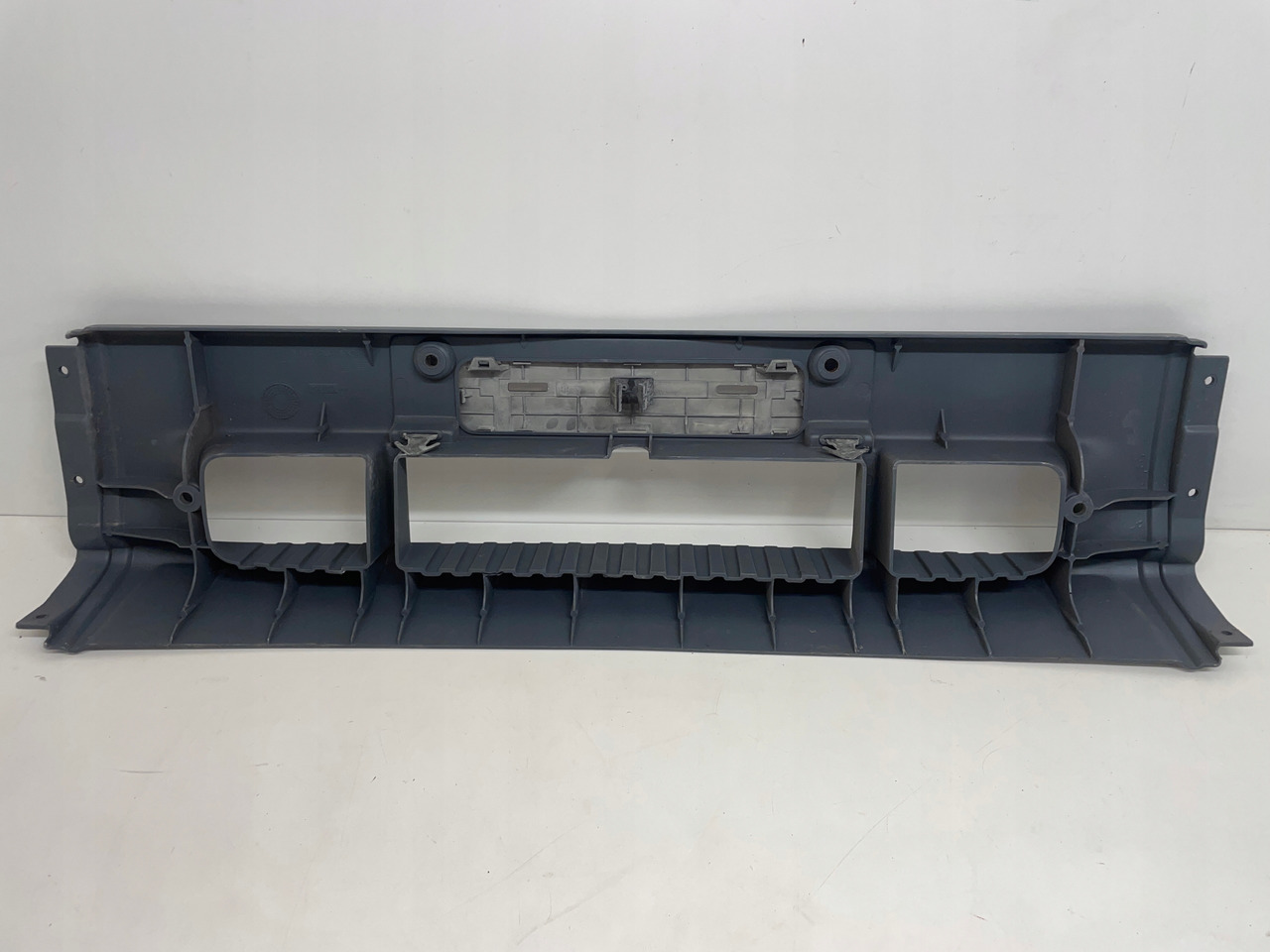 ZDERZAK MERCEDES ATEGO ŚRODEK ZDERZAKA A 97388041070 - Zderzak do Samochodów ciężarowych: zdjęcie 2 ZDERZAK MERCEDES ATEGO ŚRODEK ZDERZAKA A 97388041070 - Zderzak do Samochodów ciężarowych: zdjęcie 2