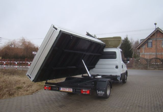Iveco DAILY 35 C 15 3.5T 4.60M 3.5T NA HAKU CLIMATRONIC - Samochód dostawczy wywrotka: zdjęcie 5 Iveco DAILY 35 C 15 3.5T 4.60M 3.5T NA HAKU CLIMATRONIC - Samochód dostawczy wywrotka: zdjęcie 5