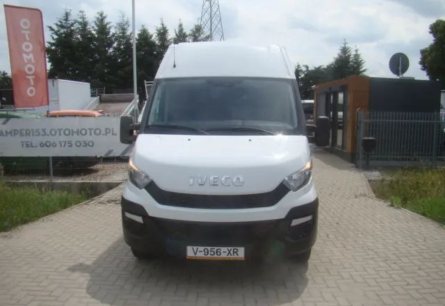 Iveco DAILY 35 C 15 MAXI BLIŹNIAKI 3.5T - Furgon: zdjęcie 3 Iveco DAILY 35 C 15 MAXI BLIŹNIAKI 3.5T - Furgon: zdjęcie 3