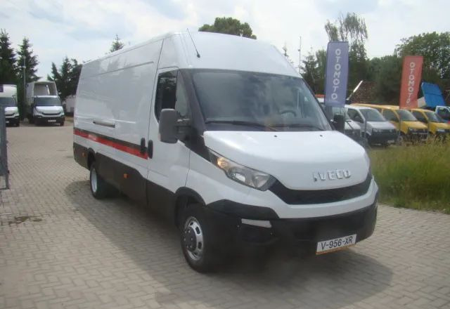 Iveco DAILY 35 C 15 MAXI BLIŹNIAKI 3.5T - Furgon: zdjęcie 4 Iveco DAILY 35 C 15 MAXI BLIŹNIAKI 3.5T - Furgon: zdjęcie 4