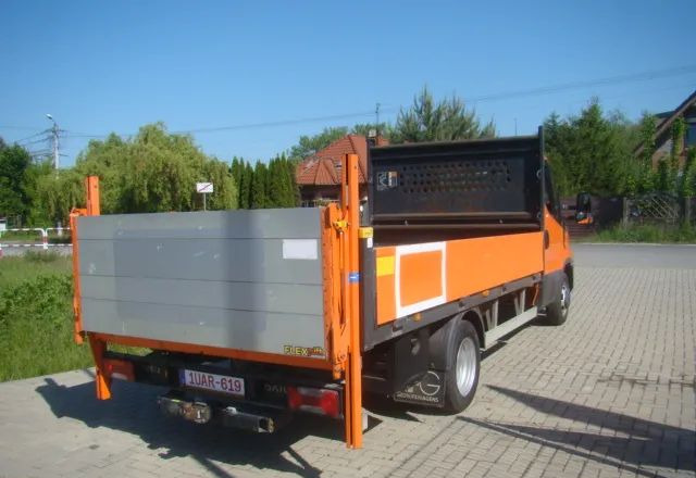 Iveco DAILY 35 C 15 WINDA 750KG 3.5T NA HAKU - Samochód dostawczy skrzyniowy: zdjęcie 5 Iveco DAILY 35 C 15 WINDA 750KG 3.5T NA HAKU - Samochód dostawczy skrzyniowy: zdjęcie 5