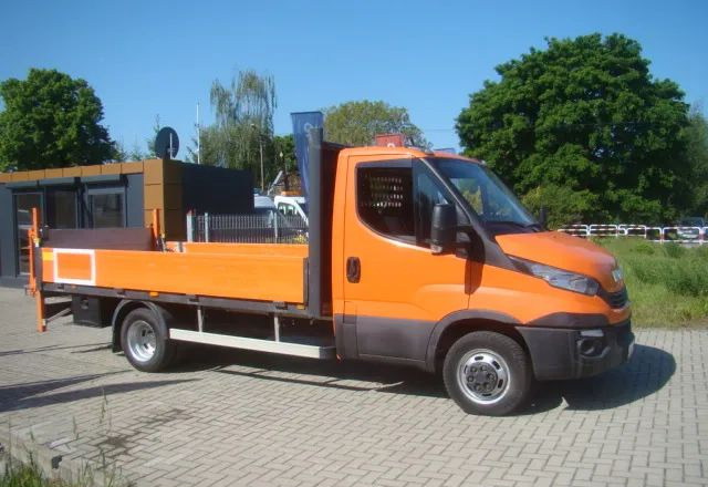 Iveco DAILY 35 C 15 WINDA 750KG 3.5T NA HAKU - Samochód dostawczy skrzyniowy: zdjęcie 4 Iveco DAILY 35 C 15 WINDA 750KG 3.5T NA HAKU - Samochód dostawczy skrzyniowy: zdjęcie 4