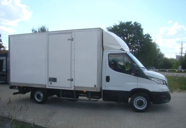 Iveco DAILY 35 S 16 3.0TDI WINDA 3.5T 4.20M - Dostawczy kontener: zdjęcie 5 Iveco DAILY 35 S 16 3.0TDI WINDA 3.5T 4.20M - Dostawczy kontener: zdjęcie 5