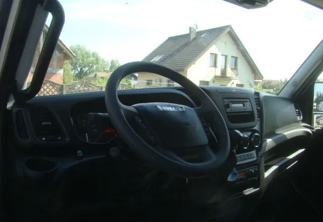 Dostawczy kontener Iveco DAILY 70 C 18 3.0TDI 5.45M WINDA 1000KG: zdjęcie 15 Dostawczy kontener Iveco DAILY 70 C 18 3.0TDI 5.45M WINDA 1000KG: zdjęcie 15