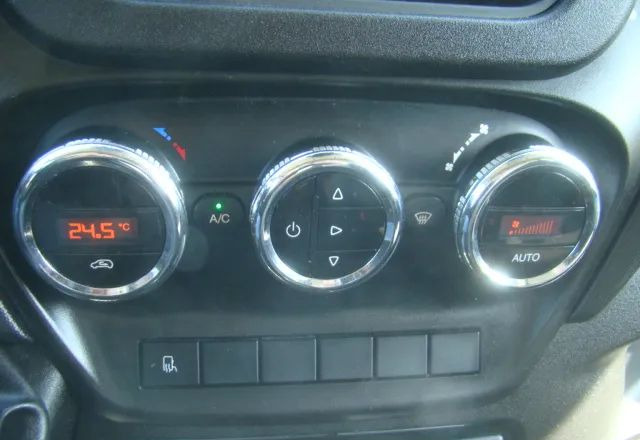 Dostawczy kontener Iveco DAILY 70 C 18 3.0TDI 5.45M WINDA 1000KG: zdjęcie 19 Dostawczy kontener Iveco DAILY 70 C 18 3.0TDI 5.45M WINDA 1000KG: zdjęcie 19