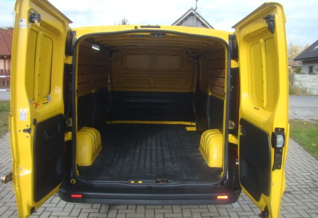 Furgon Renault TRAFIC: zdjęcie 7