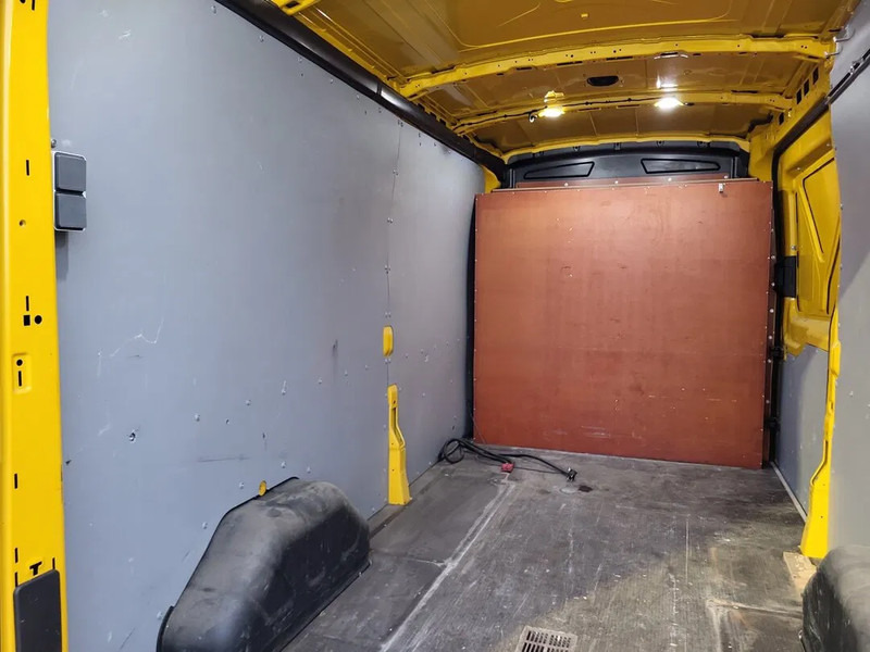 Ford Transit Transit L3H2 - Furgon: zdjęcie 4 Ford Transit Transit L3H2 - Furgon: zdjęcie 4