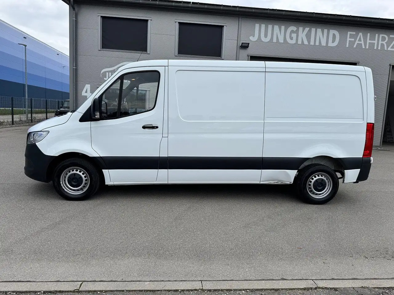 Mercedes-Benz Sprinter 215 CDI Flach Lang Klima FWD - Furgon: zdjęcie 3 Mercedes-Benz Sprinter 215 CDI Flach Lang Klima FWD - Furgon: zdjęcie 3