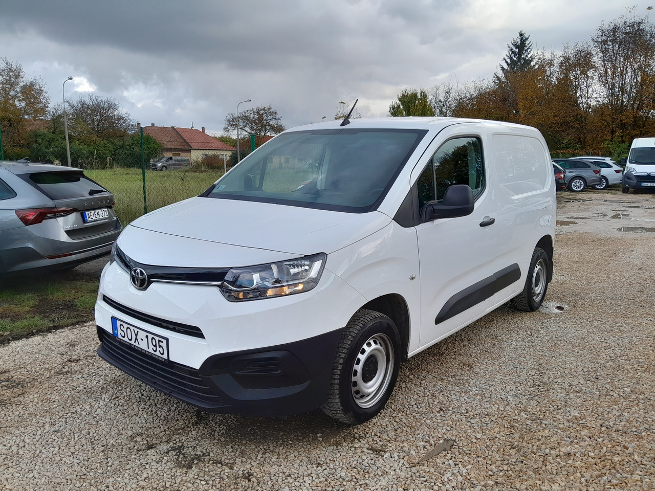 TOYOTA 1.5 City Active 3 Business - Mały samochód dostawczy: zdjęcie 2 TOYOTA 1.5 City Active 3 Business - Mały samochód dostawczy: zdjęcie 2