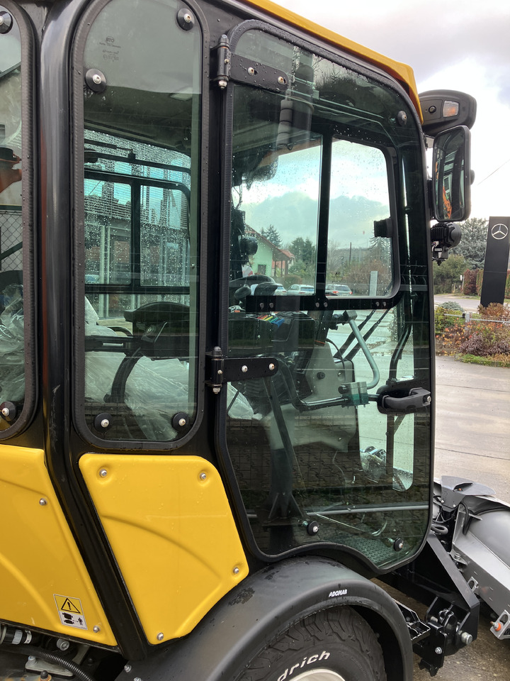 Multihog CX75 - Maszyna do odśnieżania: zdjęcie 2 Multihog CX75 - Maszyna do odśnieżania: zdjęcie 2