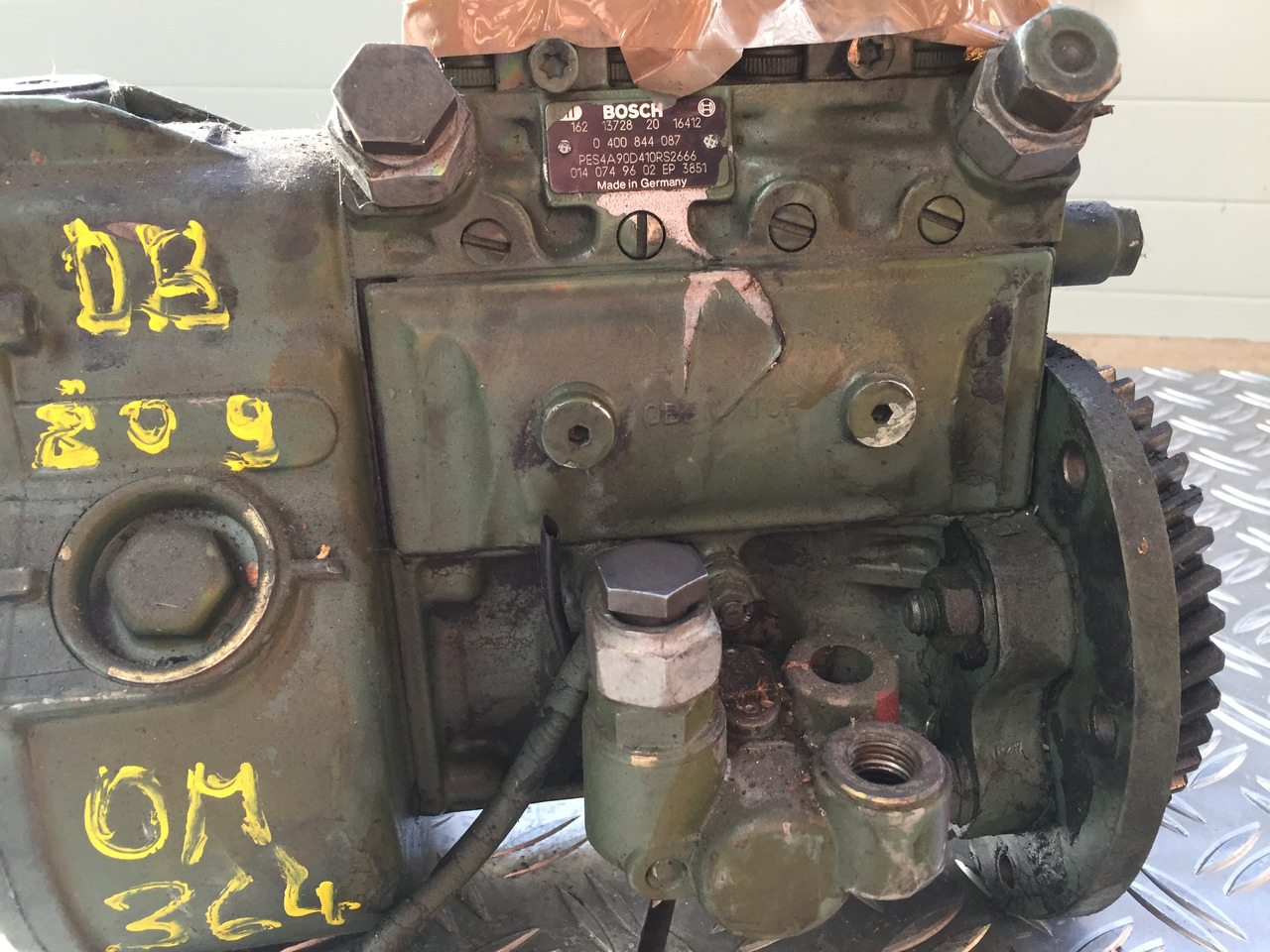 Gebrauchte Einspritzpumpe DB 209 Typ OM 364, Bosch - Nr. : 0 400 844 087 - Pompa paliwowa do Samochodów ciężarowych: zdjęcie 2 Gebrauchte Einspritzpumpe DB 209 Typ OM 364, Bosch - Nr. : 0 400 844 087 - Pompa paliwowa do Samochodów ciężarowych: zdjęcie 2