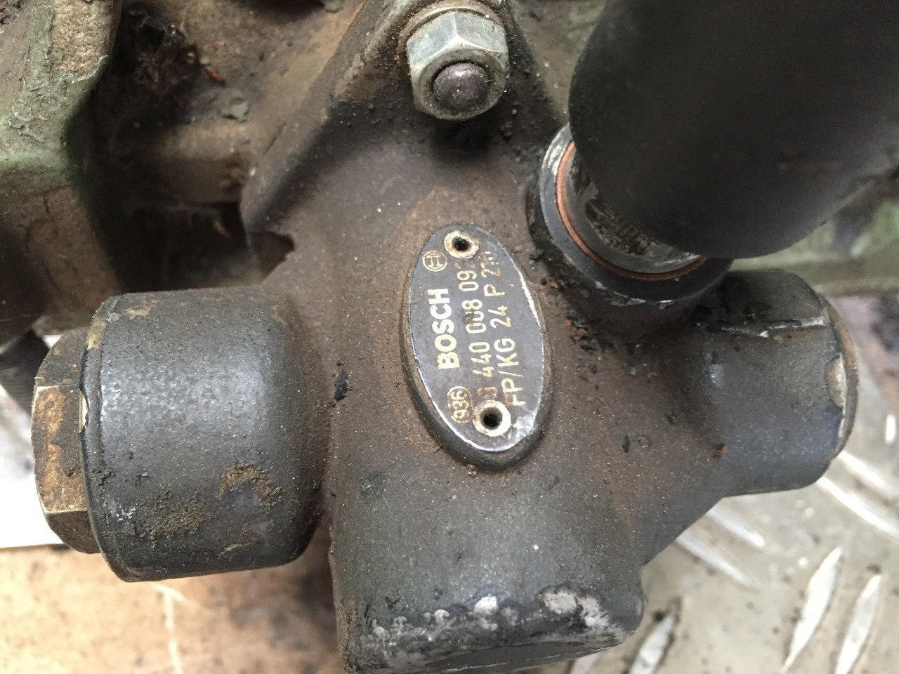 Gebrauchte Einspritzpumpe MB 441, Bosch - Nr. : 0401 846 881 - Pompa paliwowa do Samochodów ciężarowych: zdjęcie 3 Gebrauchte Einspritzpumpe MB 441, Bosch - Nr. : 0401 846 881 - Pompa paliwowa do Samochodów ciężarowych: zdjęcie 3