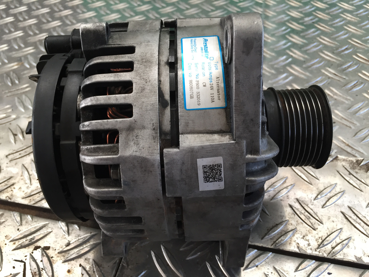 Alternator do Samochodów ciężarowych Gebrauchte Lichtmaschine MB Axor 1824, Motor Typ OM 906 LA, Artikel - Nr. : A 012 154 67 02: zdjęcie 9 Alternator do Samochodów ciężarowych Gebrauchte Lichtmaschine MB Axor 1824, Motor Typ OM 906 LA, Artikel - Nr. : A 012 154 67 02: zdjęcie 9