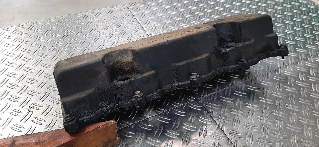 Gebrauchte MAN TGL Motortyp 8.180 LF , Zylinderkopfhaube, Artikel - Nr. : 51.03400 - 6008 - Głowica cylindra do Samochodów ciężarowych: zdjęcie 4 Gebrauchte MAN TGL Motortyp 8.180 LF , Zylinderkopfhaube, Artikel - Nr. : 51.03400 - 6008 - Głowica cylindra do Samochodów ciężarowych: zdjęcie 4