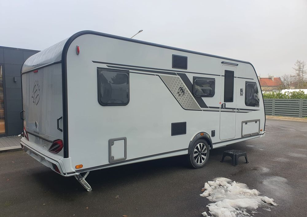 KNAUS SUDWIND 580 QS BLACK SELECTION 2026 / ALDE - Przyczepa kempingowa: zdjęcie 3 KNAUS SUDWIND 580 QS BLACK SELECTION 2026 / ALDE - Przyczepa kempingowa: zdjęcie 3