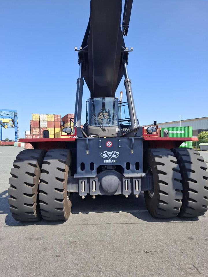 CVS FERRARi F500 RS3 - Reach stacker: zdjęcie 2 CVS FERRARi F500 RS3 - Reach stacker: zdjęcie 2