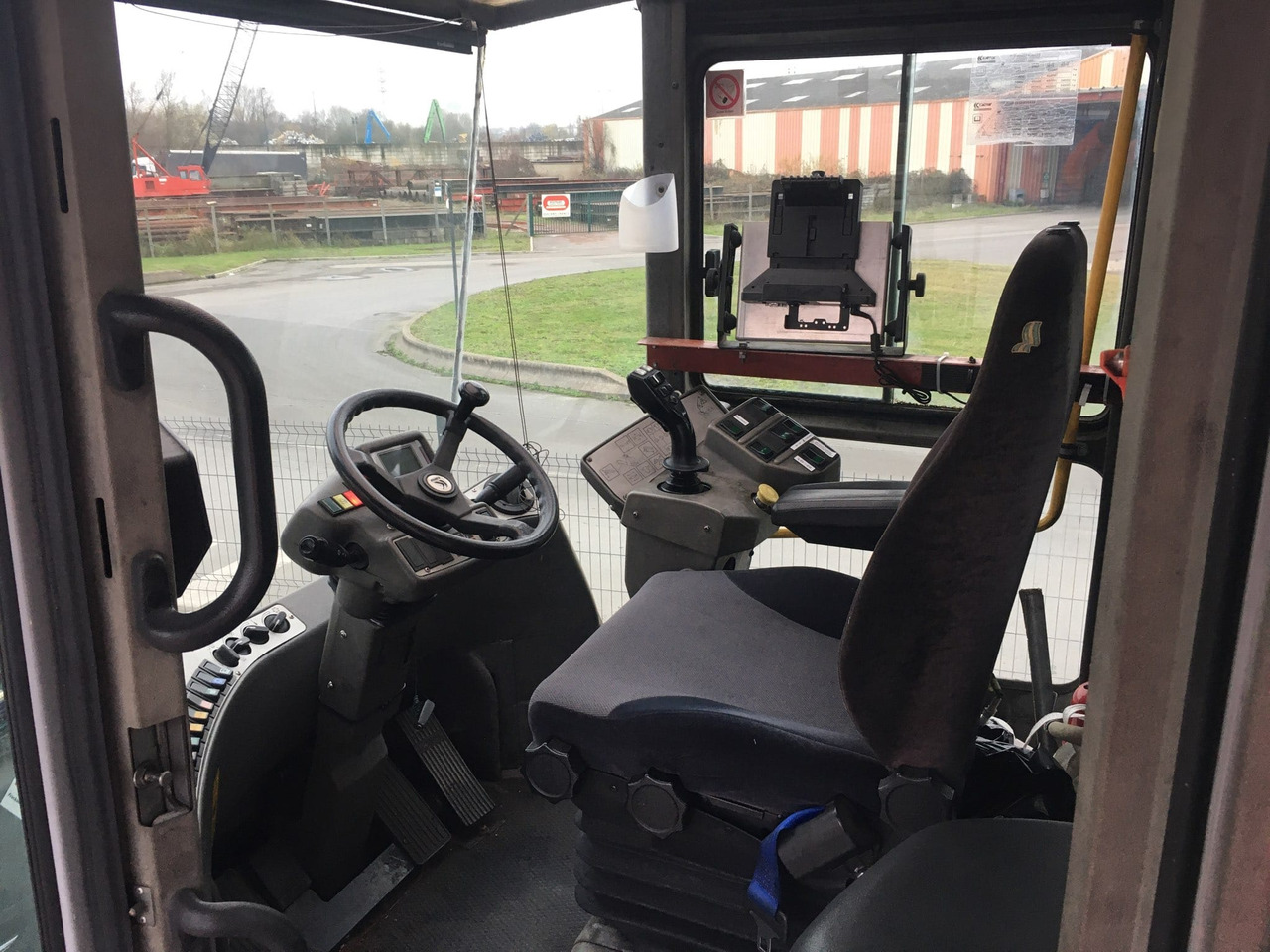 KALMAR DRD 450 80 S5XS - Reach stacker: zdjęcie 5 KALMAR DRD 450 80 S5XS - Reach stacker: zdjęcie 5