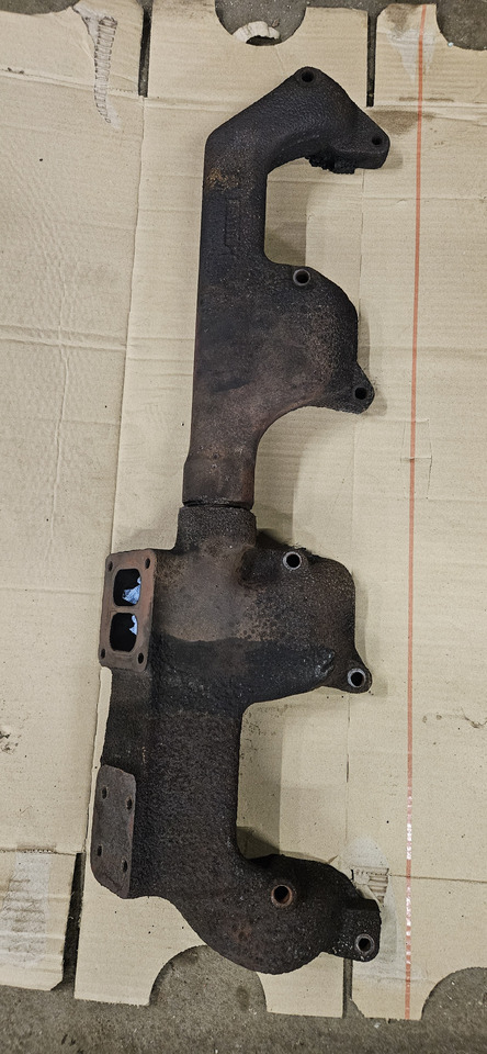 John deere R86029 - Kolektor wydechowy: zdjęcie 1 John deere R86029 - Kolektor wydechowy: zdjęcie 1