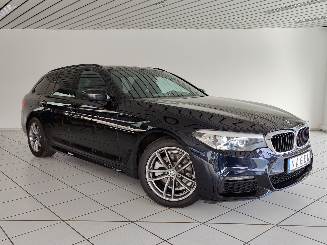 BMW 520 d xDrive M Sport Navi Kam Pano SHZ - Kombi: zdjęcie 3 BMW 520 d xDrive M Sport Navi Kam Pano SHZ - Kombi: zdjęcie 3
