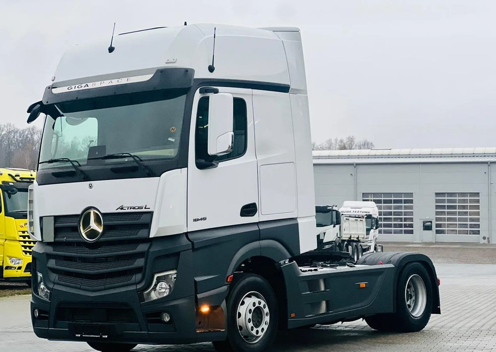 Mercedes-Benz ACTROS 1845 GIGASPACE - Ciągnik siodłowy: zdjęcie 2 Mercedes-Benz ACTROS 1845 GIGASPACE - Ciągnik siodłowy: zdjęcie 2