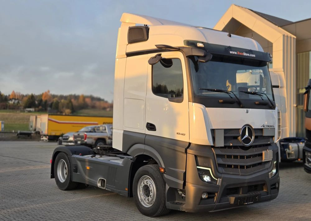 Mercedes-Benz Actros 1845/ Retarder olejowy/Klima Postojowa / Aktywny tempomat ACC/ - Ciągnik siodłowy: zdjęcie 2 Mercedes-Benz Actros 1845/ Retarder olejowy/Klima Postojowa / Aktywny tempomat ACC/ - Ciągnik siodłowy: zdjęcie 2