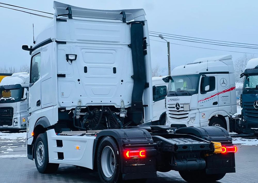 Mercedes-Benz Actros 1848/ Retarder olejowy/Klima Postojowa / Aktywny tempomat ACC/ - Ciągnik siodłowy: zdjęcie 5 Mercedes-Benz Actros 1848/ Retarder olejowy/Klima Postojowa / Aktywny tempomat ACC/ - Ciągnik siodłowy: zdjęcie 5