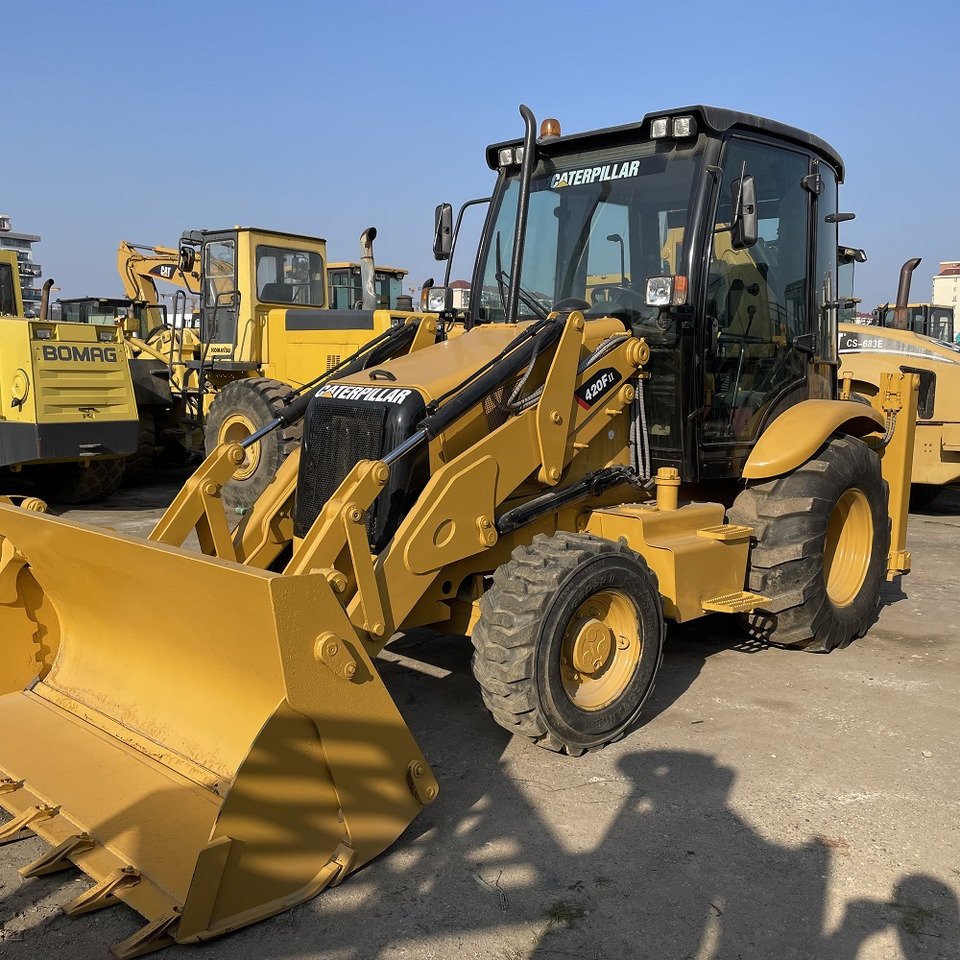 CATERPILLAR CAT 420F2 backhoe loader - Koparko-ładowarka: zdjęcie 2 CATERPILLAR CAT 420F2 backhoe loader - Koparko-ładowarka: zdjęcie 2