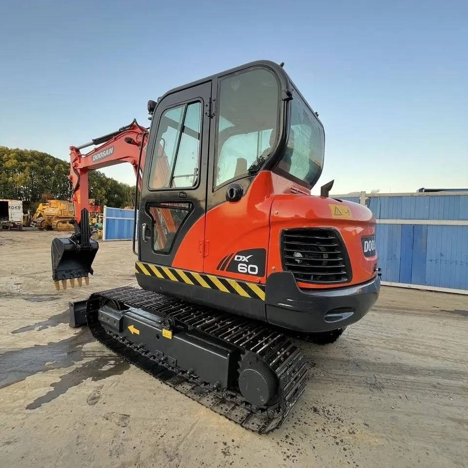 Doosan DX 60 - Minikoparka: zdjęcie 2 Doosan DX 60 - Minikoparka: zdjęcie 2