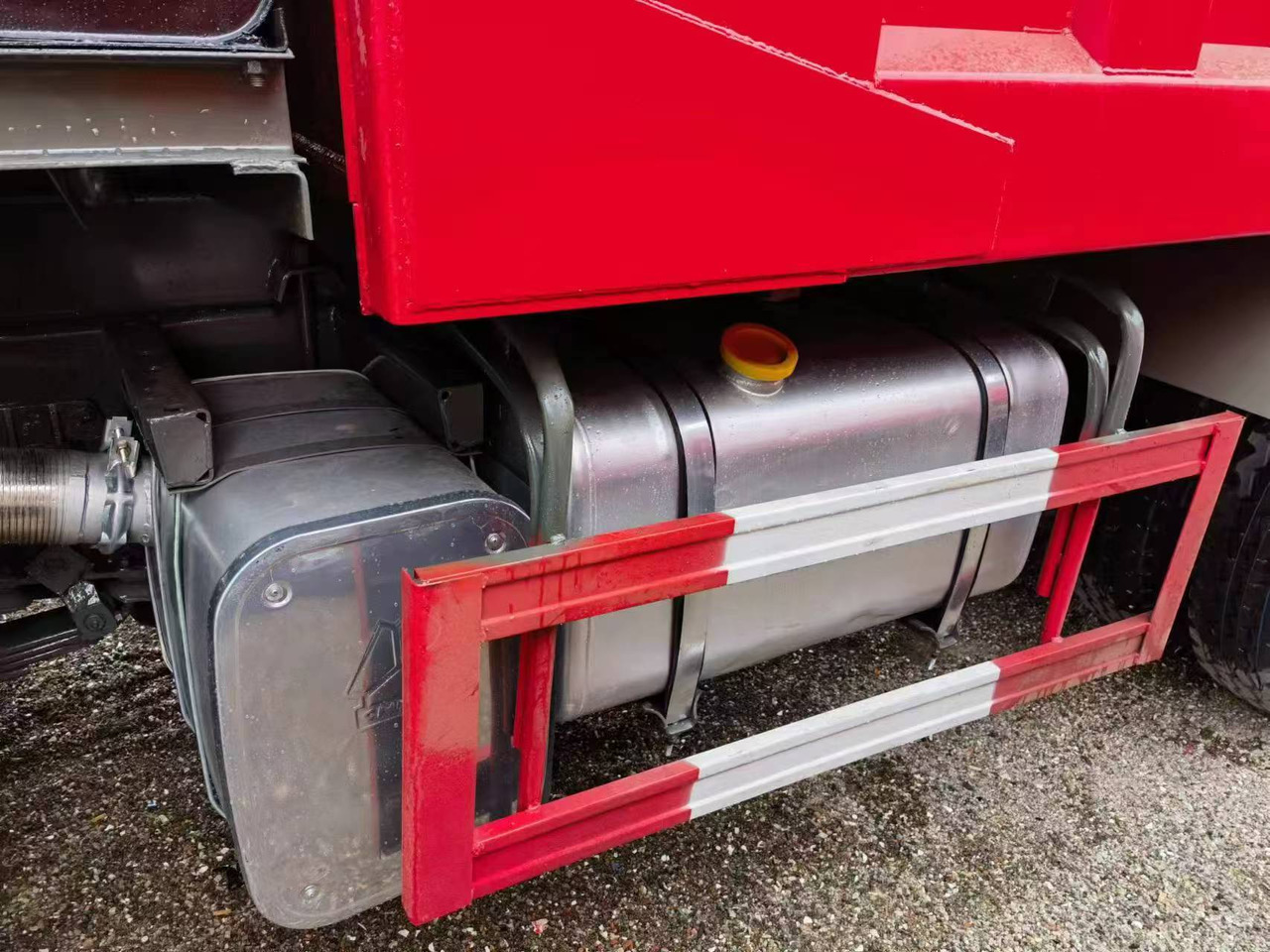 HOWO 371 - Wywrotka: zdjęcie 5 HOWO 371 - Wywrotka: zdjęcie 5