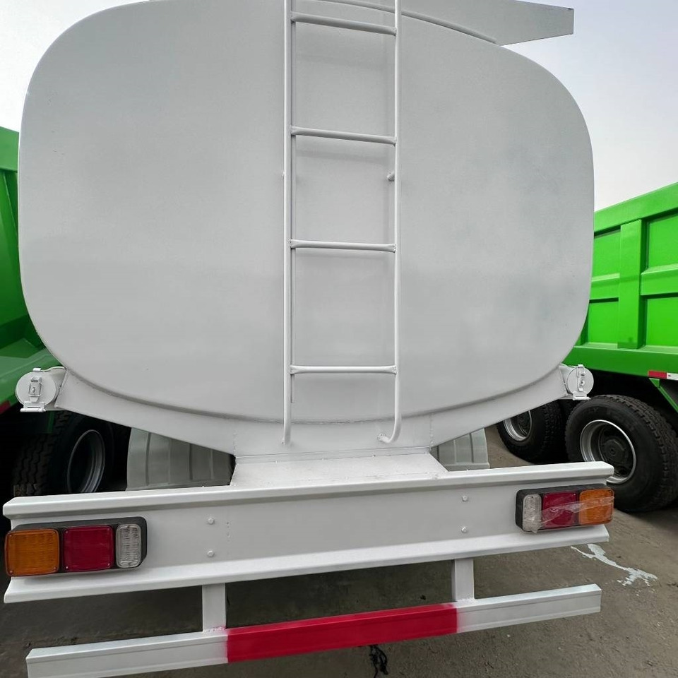 Howo 371 - Samochód ciężarowy cysterna: zdjęcie 5 Howo 371 - Samochód ciężarowy cysterna: zdjęcie 5