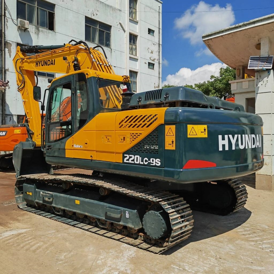 Hyundai R220LC-9S - Koparka gąsienicowa: zdjęcie 2 Hyundai R220LC-9S - Koparka gąsienicowa: zdjęcie 2