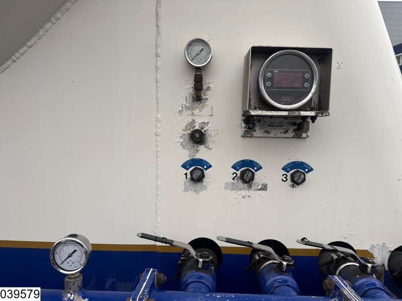 Feldbinder Silo 40.000 Liter, 3 Comp Feldbinder Silo 40.000 Liter, 3 Comp: zdjęcie 10 Feldbinder Silo 40.000 Liter, 3 Comp Feldbinder Silo 40.000 Liter, 3 Comp: zdjęcie 10