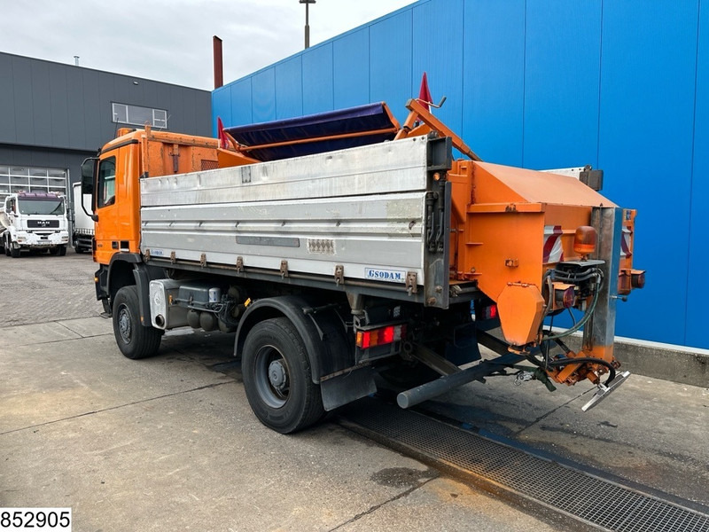 Mercedes-Benz Actros 1832 4X4, Grit spreader, Snow plough, Tipper - Wywrotka: zdjęcie 2 Mercedes-Benz Actros 1832 4X4, Grit spreader, Snow plough, Tipper - Wywrotka: zdjęcie 2