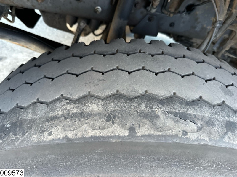 Samochód ciężarowy skrzyniowy/ Platforma, Samochod ciężarowy z HDS Renault Kerax 380 Dxi 6X4, EURO 6, Retarder, Palfinger, Remote: zdjęcie 15 Samochód ciężarowy skrzyniowy/ Platforma, Samochod ciężarowy z HDS Renault Kerax 380 Dxi 6X4, EURO 6, Retarder, Palfinger, Remote: zdjęcie 15