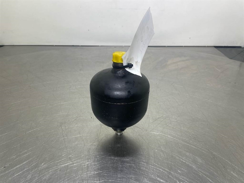 Ahlmann AZ6-Bosch 0531602506-Accumulator/Hydrospeicher - Hydraulika do Maszyn budowlanych: zdjęcie 1 Ahlmann AZ6-Bosch 0531602506-Accumulator/Hydrospeicher - Hydraulika do Maszyn budowlanych: zdjęcie 1