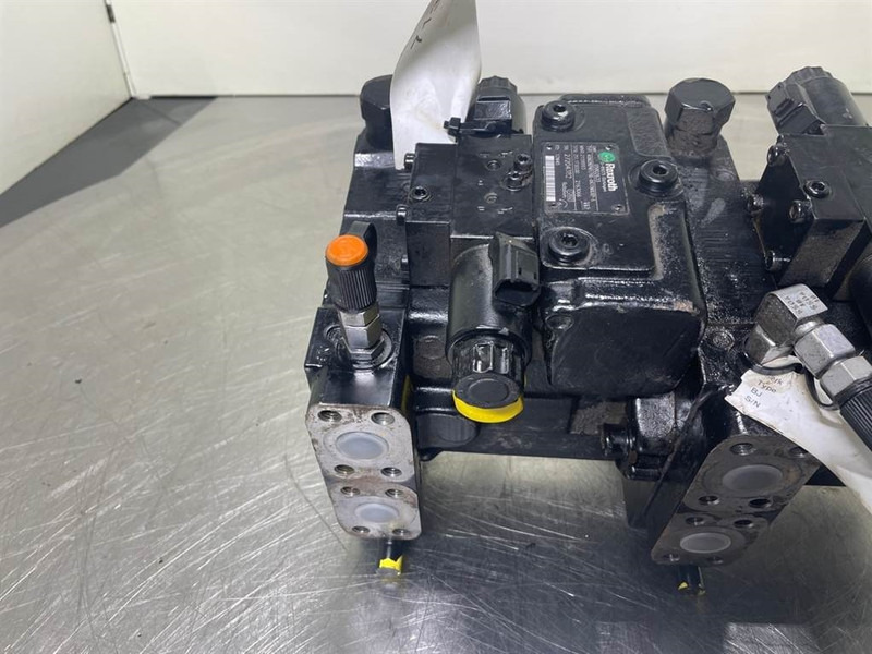 Bomag -Rexroth A10VG28EP4D1/10L-Drive pump/Fahrpumpe - Hydraulika do Maszyn budowlanych: zdjęcie 1 Bomag -Rexroth A10VG28EP4D1/10L-Drive pump/Fahrpumpe - Hydraulika do Maszyn budowlanych: zdjęcie 1