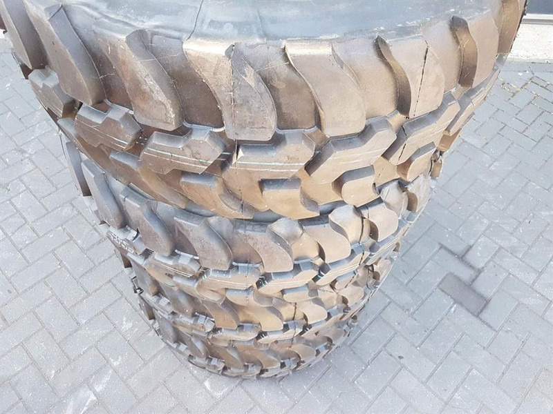 DUNLOP mitas covers -405/70-R18 (15.5/70-R18)-Tire/Reifen - Opony i felgi do Maszyn budowlanych: zdjęcie 3 DUNLOP mitas covers -405/70-R18 (15.5/70-R18)-Tire/Reifen - Opony i felgi do Maszyn budowlanych: zdjęcie 3