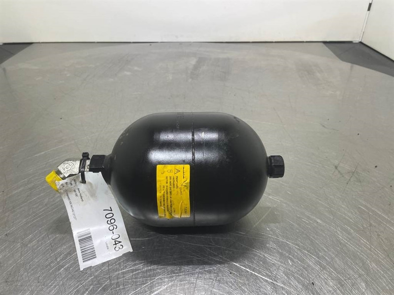 New Holland W110C-Hydac SBO210-2.8E1-Accumulator/Hydrospeicher - Hydraulika do Maszyn budowlanych: zdjęcie 1 New Holland W110C-Hydac SBO210-2.8E1-Accumulator/Hydrospeicher - Hydraulika do Maszyn budowlanych: zdjęcie 1