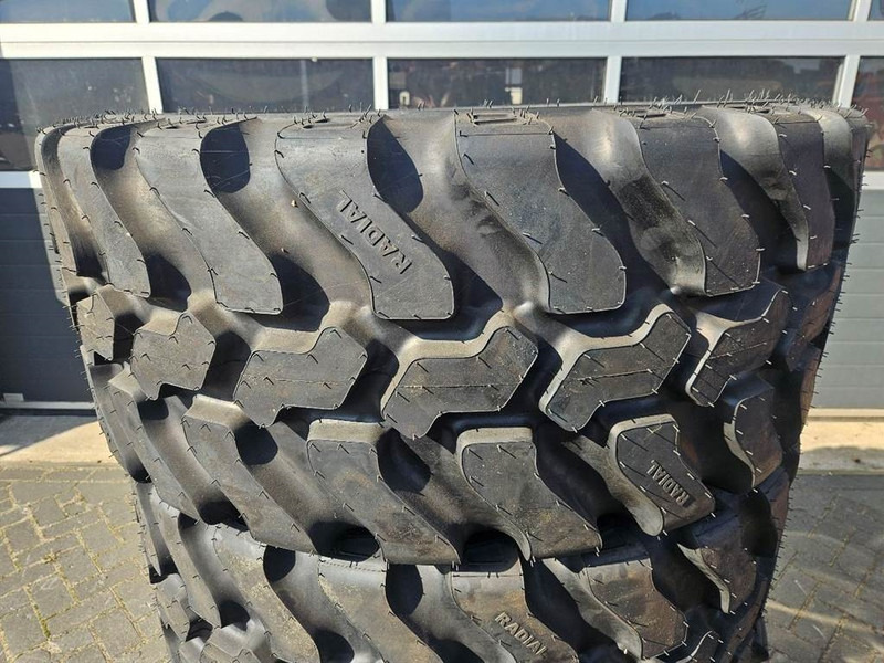 SWT 405/70R20 (16.0/70R20) *NEW* - Tire/Reifen/Band - Opony i felgi do Maszyn budowlanych: zdjęcie 4 SWT 405/70R20 (16.0/70R20) *NEW* - Tire/Reifen/Band - Opony i felgi do Maszyn budowlanych: zdjęcie 4